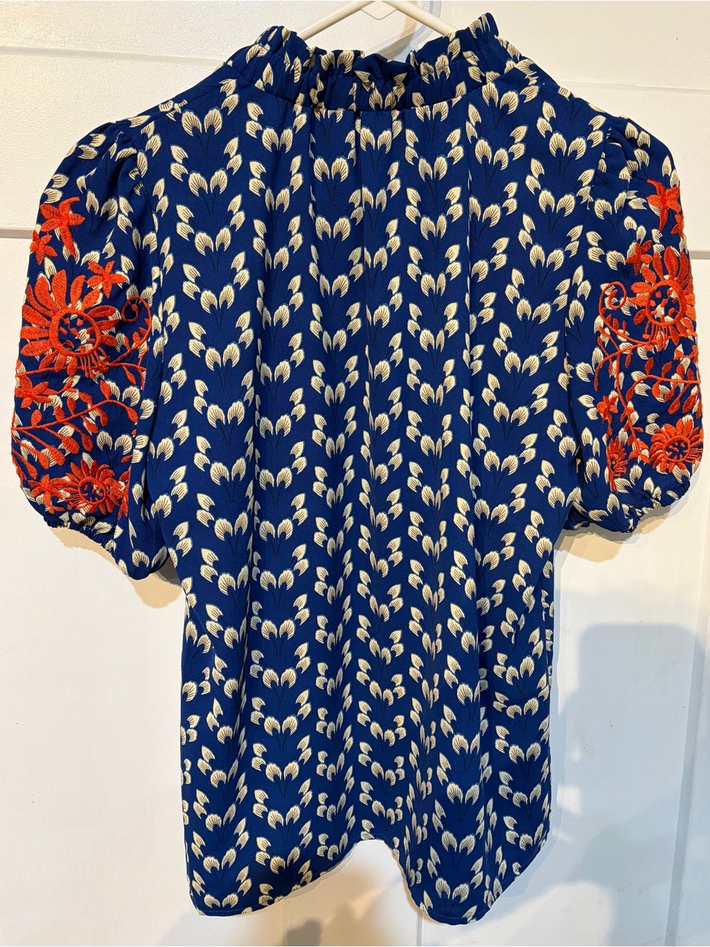 Blue Floral Puff-Sleeve Women's Top with Red Embroidery
